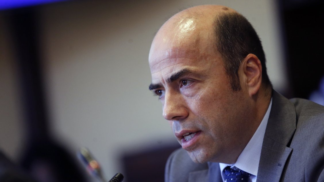 Contralor: Si hubo violaciones a DDHH post 18-O es porque el mando no estaba ejerciendo bien su pega