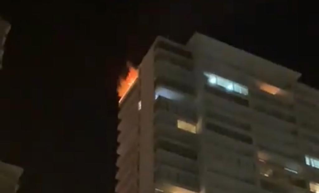 Viña del Mar: Complejo incendio afectó a departamento en Reñaca