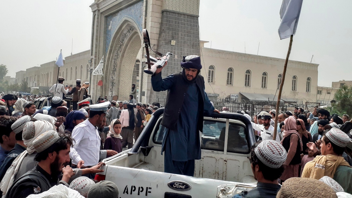 El ministro de Defensa británico culpó a Trump de la situación en Afganistán