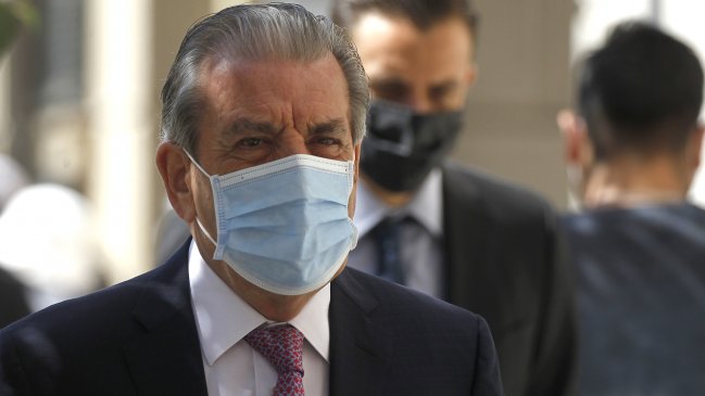 Eduardo Frei tras votar en consulta ciudadana: De este manera se legitima a los candidatos