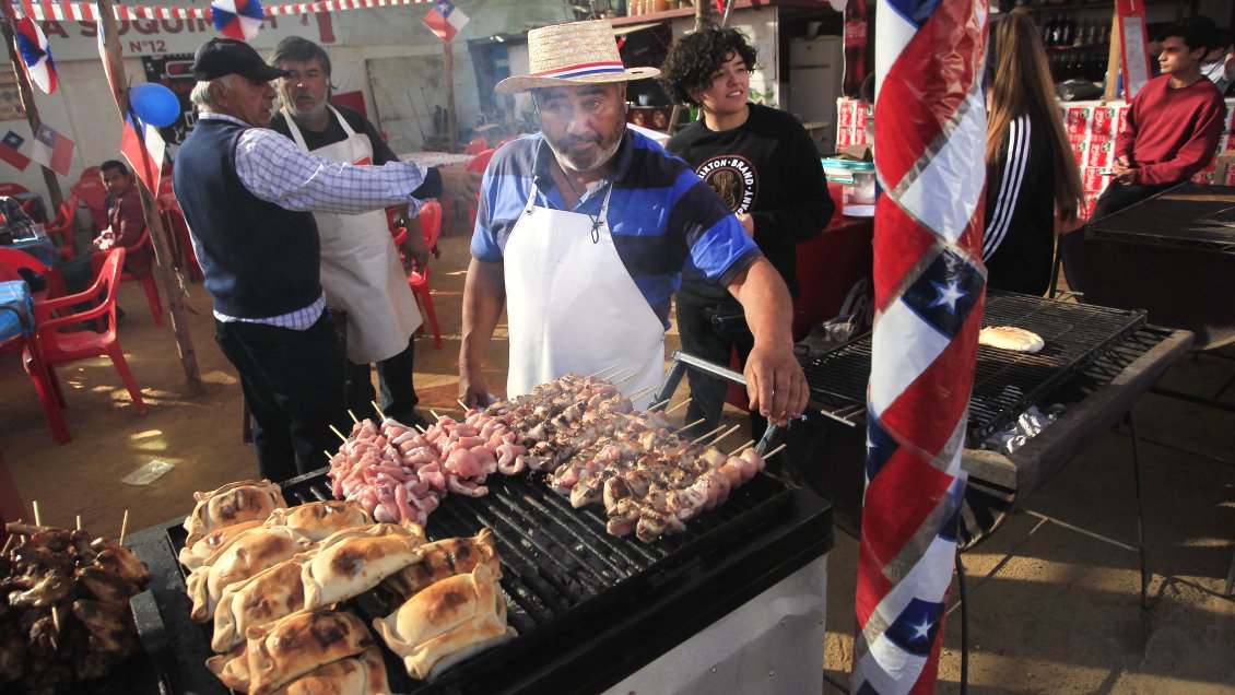 Fiestas Patrias: No habrá cordones ni aduanas sanitarias; celebraciones prohibidas en Fase 1 y 2