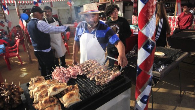 Fiestas Patrias: No habrá cordones ni aduanas sanitarias; celebraciones prohibidas en Fase 1 y 2