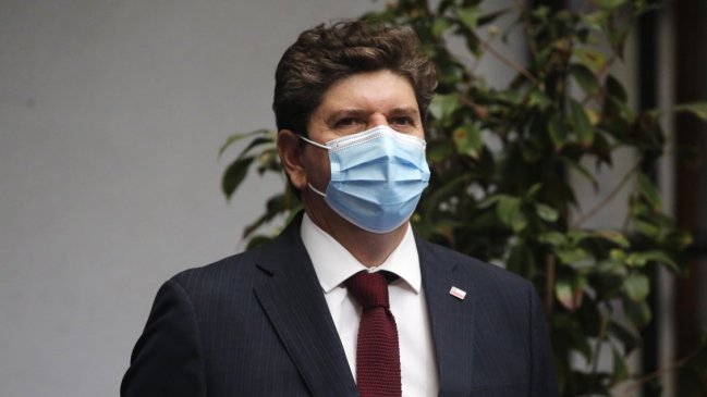 Rentas vitalicias: Ministro Cerda advirtió a aseguradoras que 