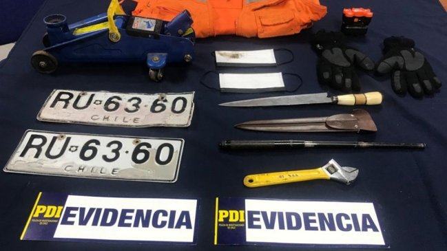 Chillán: Recuperan vehículo robado y detienen a sujeto que lo mantenía con patente adulterada