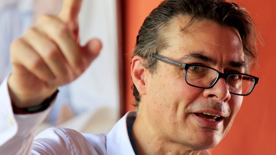 Alejandro Gaviria, el ex ministro de Salud nacido en Chile que busca la presidencia de Colombia