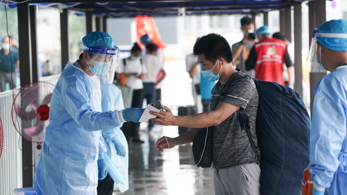 Experiencia y protocolos de China resultan efectivos contra variante Delta, según autoridad sanitaria