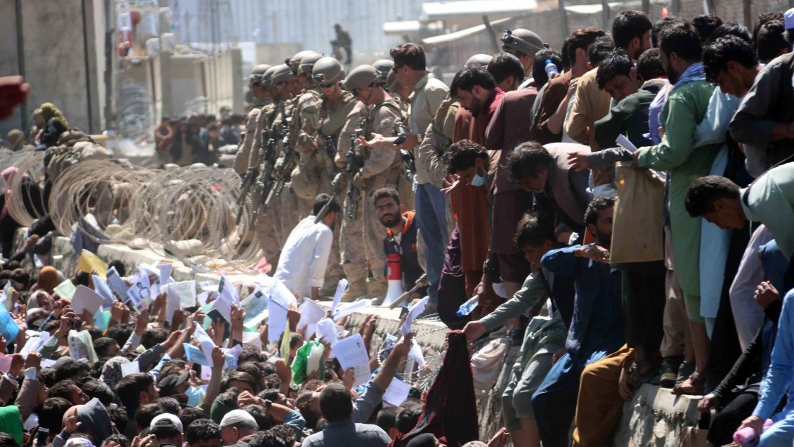 Grupo de Medios de China visitó el lugar del ataque aéreo: 