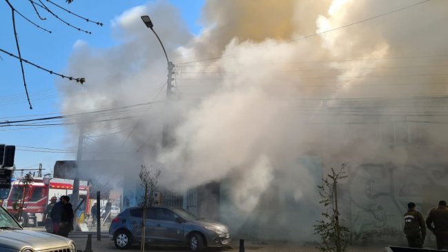 Incendio en vivienda deja a dos personas fallecidas en Rancagua