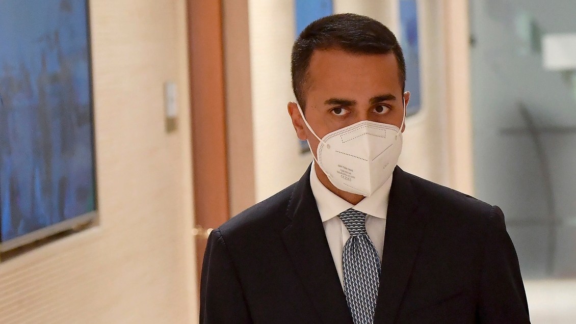 Ministro italiano negó que el país vaya a reconocer a talibanes en Afganistán