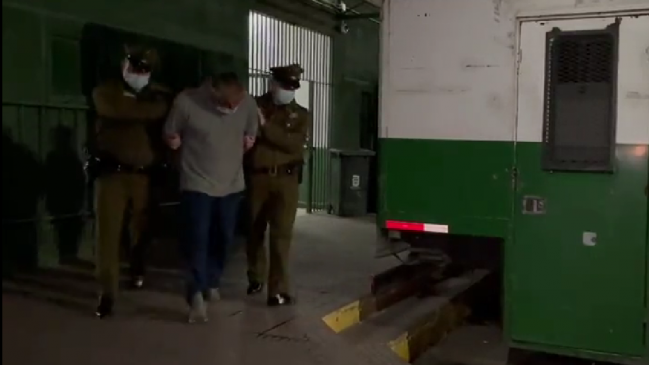 Detenido por violencia intrafamiliar intentó provocar explosión para herir a carabineros