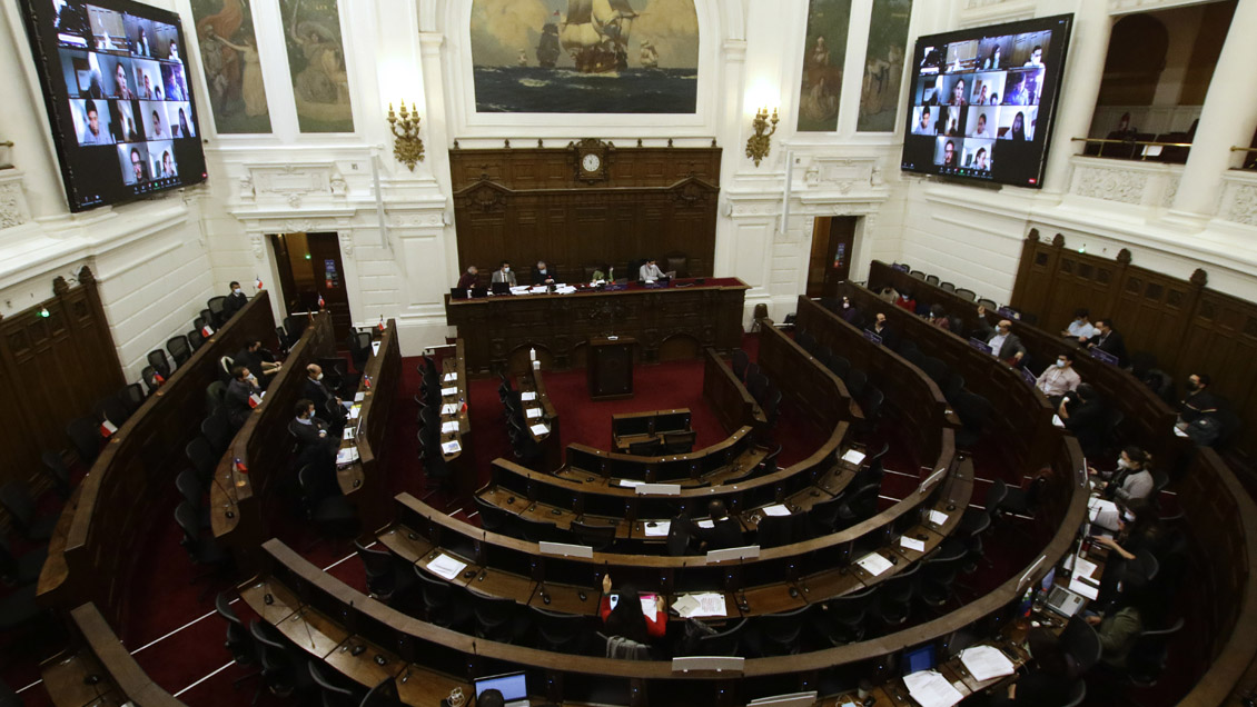 Loncon confirmó que Tania Madriaga asume en la mesa tras salida de Rodrigo Rojas