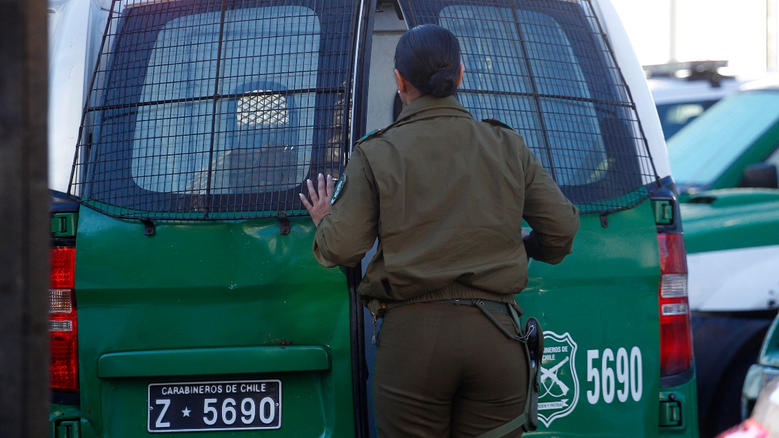 Persecución policial terminó con tres detenidos acusados de robos en Quinta Normal y Quilicura