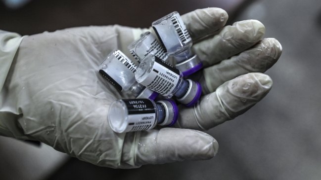 Farmacéuticas esperan tener dosis anticovid para todos los adultos del mundo en nueve meses