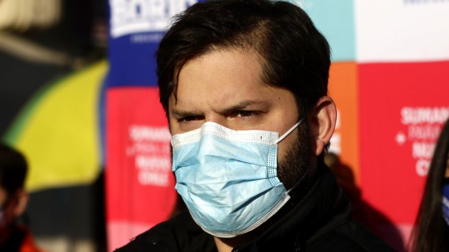 Gabriel Boric: Sichel se centra en los ataques personales, lo invito a salir de ese barro