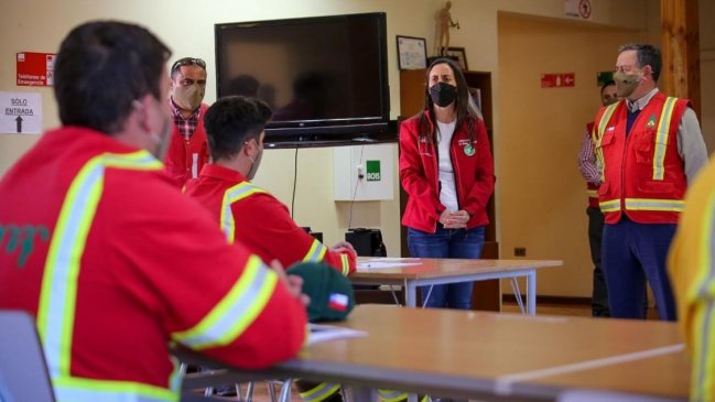 Ministra de Agricultura inspeccionó mejoras en bases de las brigadas Conaf en Ñuble