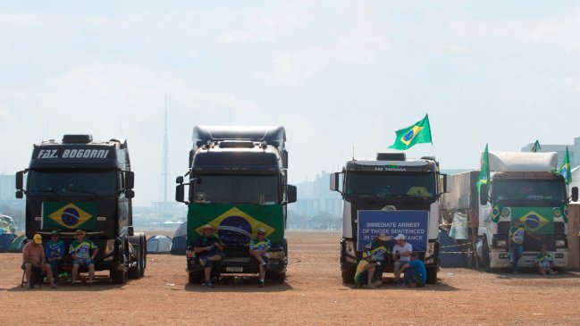 Camioneros pro gobierno se tomaron las vías en Brasil: Bolsonaro pide que las liberen