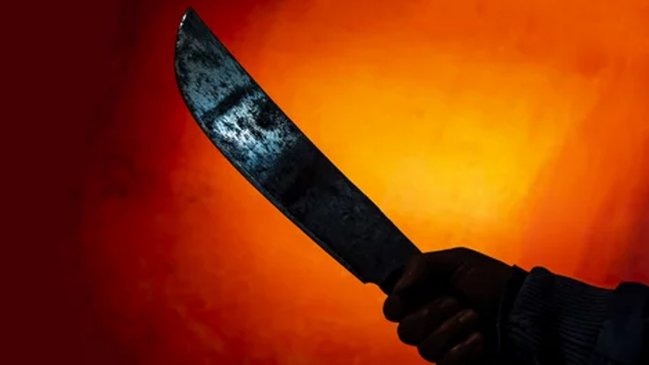 Un hombre murió tras ser atacado con un machete en Santiago Centro