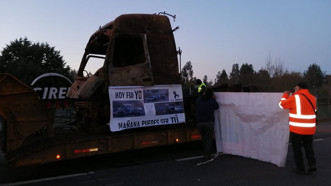 Trabajadores forestales protestan contra ataques incendiarios en Collipulli