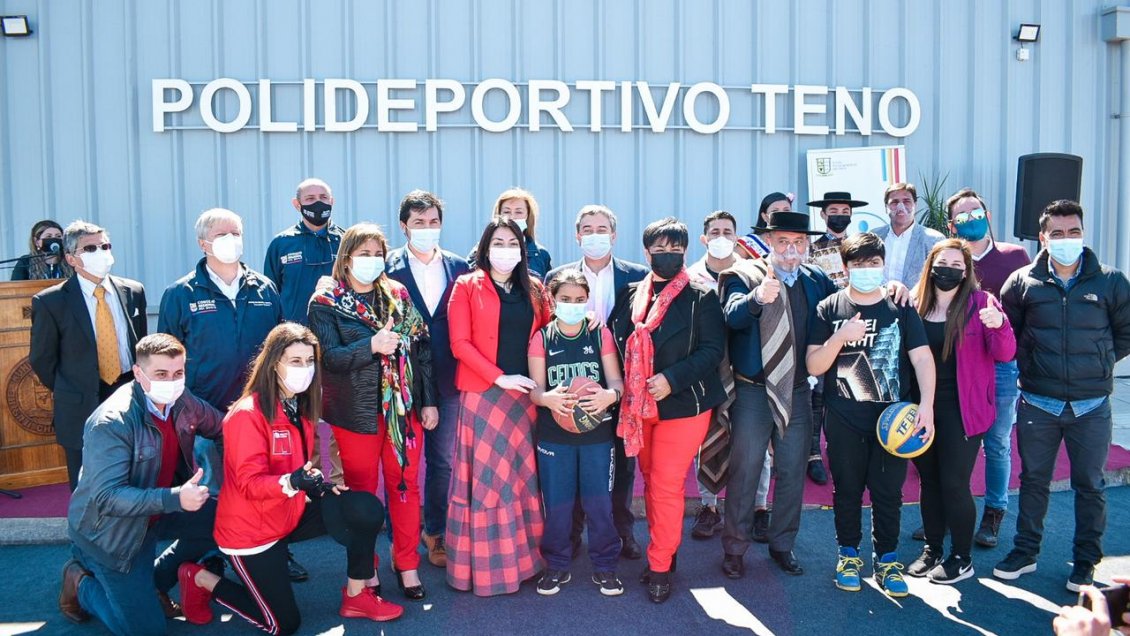 Millonaria inversión regional permitió inauguración de moderno polideportivo en Teno
