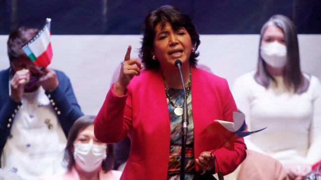 Provoste: Llama la atención las estrategias de campaña para lograr el voto de centro