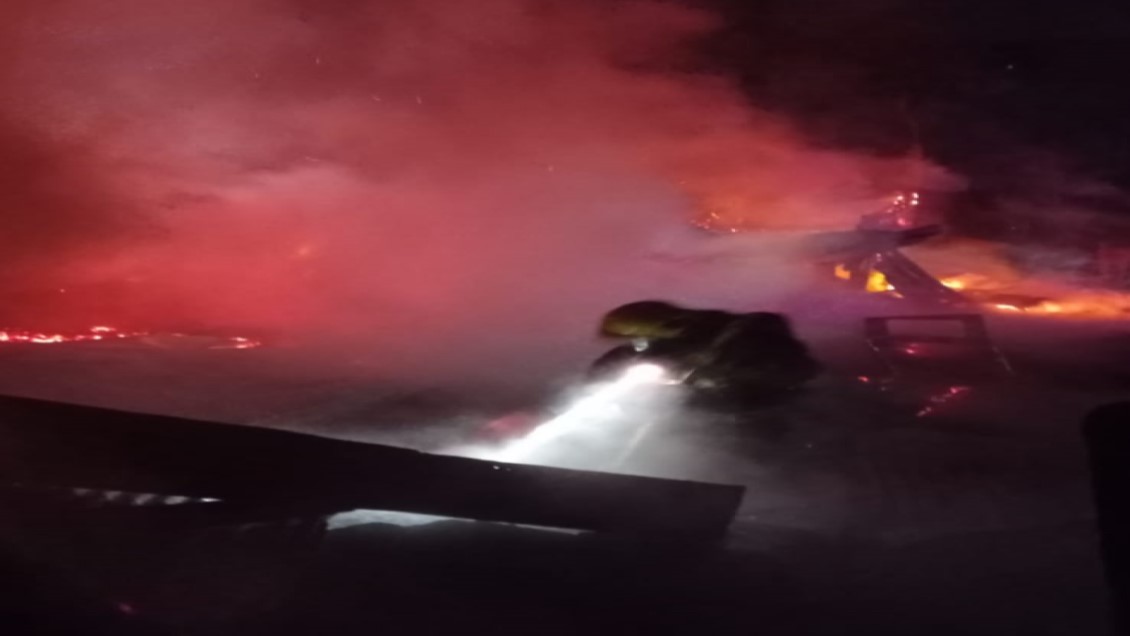 Tres cabañas y una bodega resultaron destruidas por atentado en cercanías de Cañete