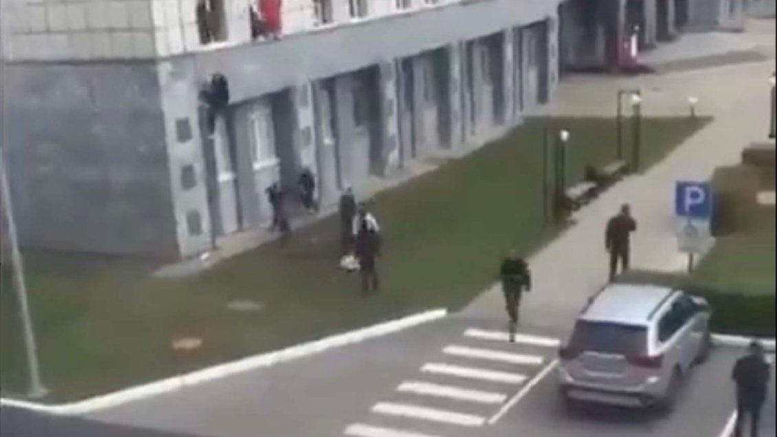 Al menos ocho muertos y 24 heridos en un tiroteo en una universidad de Rusia