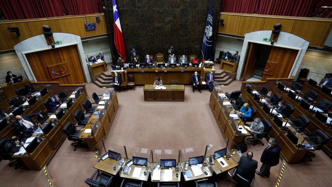 Gobierno ingresó proyecto para desligar sueldos de ministros y parlamentarios