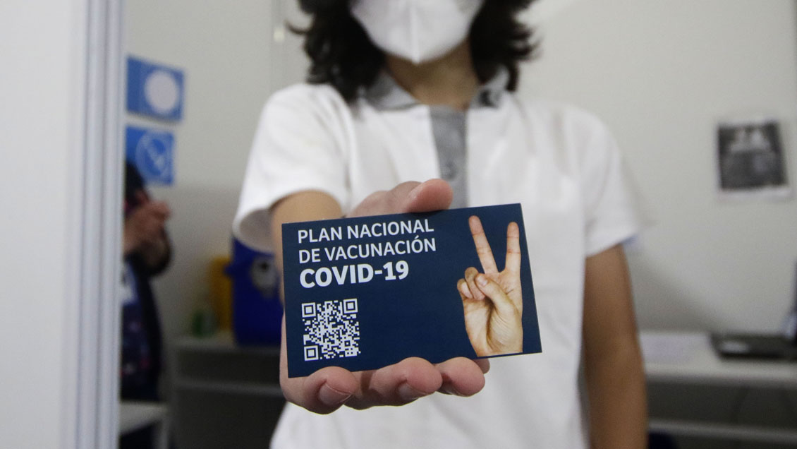 Piñera: Están aseguradas las vacunas anti-Covid necesarias para el 2022