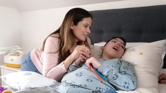 Familia de menor con parálisis cerebral acusa incumplimiento de prestaciones de la isapre Vida Tres