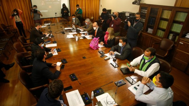 Cuarto retiro: Diputados preparan jornada clave de este lunes en la Comisión de Constitución