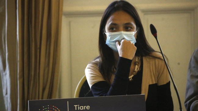 Constituyente Aguilera denunció agresión de Carabineros y descartó violencia intrafamiliar