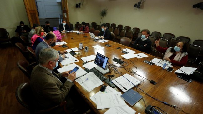 Sin impuestos y en un plazo de dos años: Comisión despachó el cuarto retiro