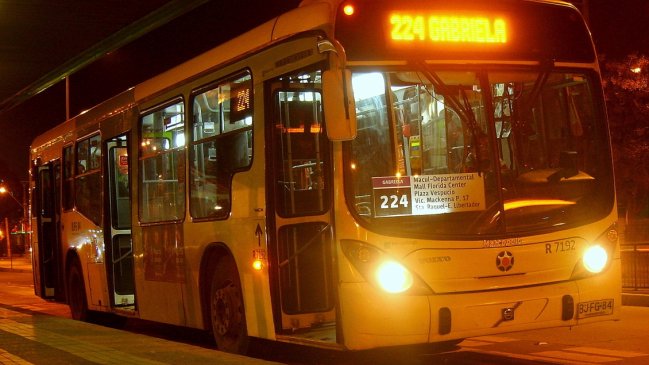 Con el fin del toque de queda, regresan las micros de trasnoche