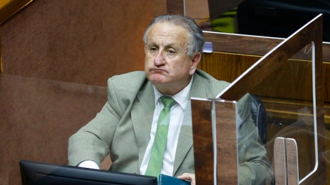 Senador UDI y discusión del cuarto retiro: Le digo a mis camaradas 