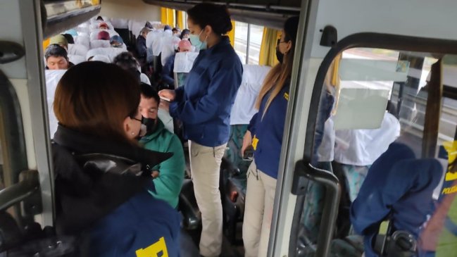 PDI detectó bus con 39 migrantes indocumentados en Linares