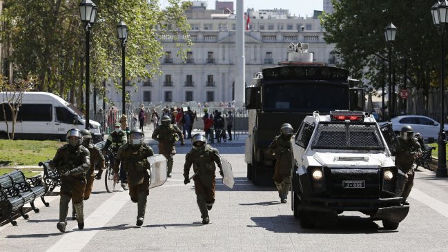 Marcha contra la migración terminó con violentos enfrentamientos en el centro de Santiago