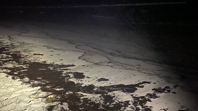 Advierten de posible desastre natural en sur de California tras fuga de crudo