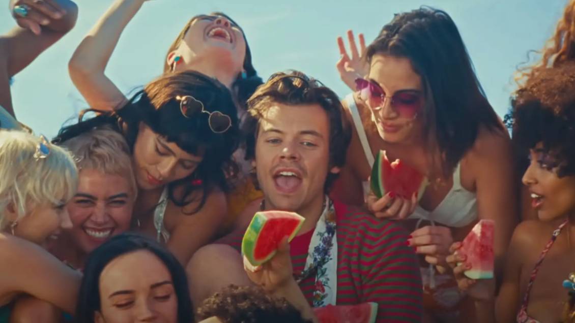 Harry Styles revela significado do sucesso 'Watermelon Sugar