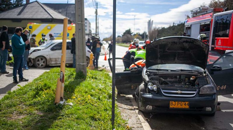 Cuatro personas resultaron lesionadas en accidente de tránsito en Punta Arenas