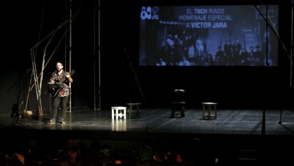   Teatro Nacional Chileno homenajeó a Víctor Jara con camarín que llevará su nombre 