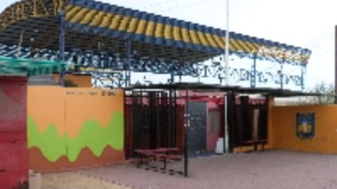 Por brote de Covid-19 decretan cuarentena preventiva en escuela de Mejillones