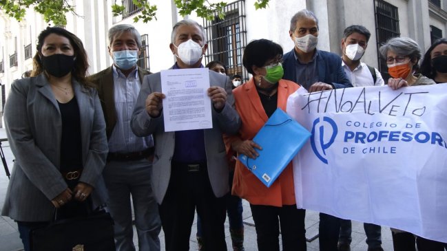 Colegio de Profesores: Piñera vetó acuerdos que conseguimos en el Congreso y en el paro de 2019