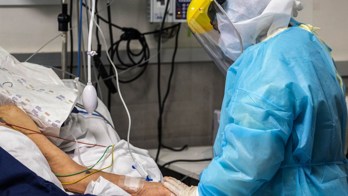 Fármaco experimental reduce el riesgo de enfermedad grave o muerte por covid