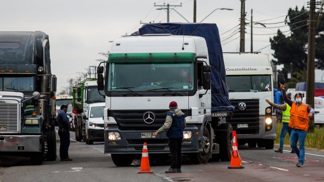 Camioneros depusieron el paro en rutas de la macrozona sur