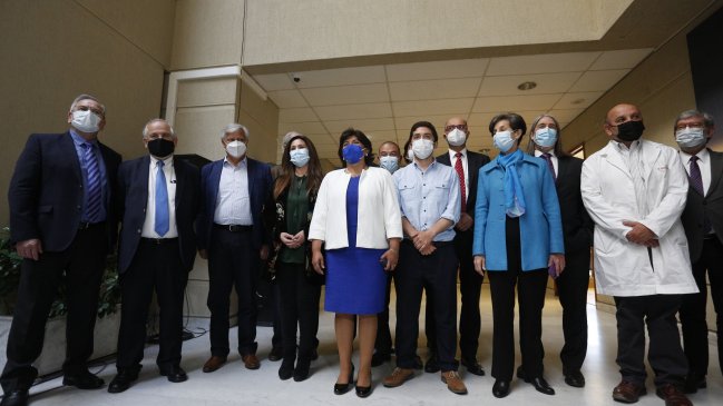 Bancadas del PS dieron un espaldarazo a Yasna Provoste