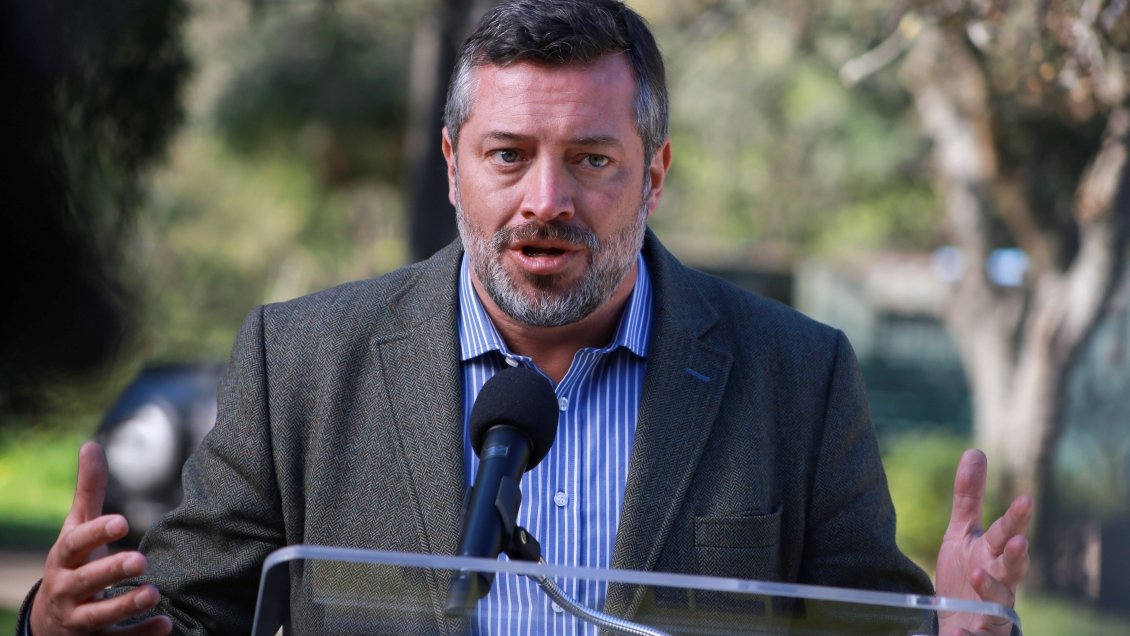 Sebastián Sichel acusó una 