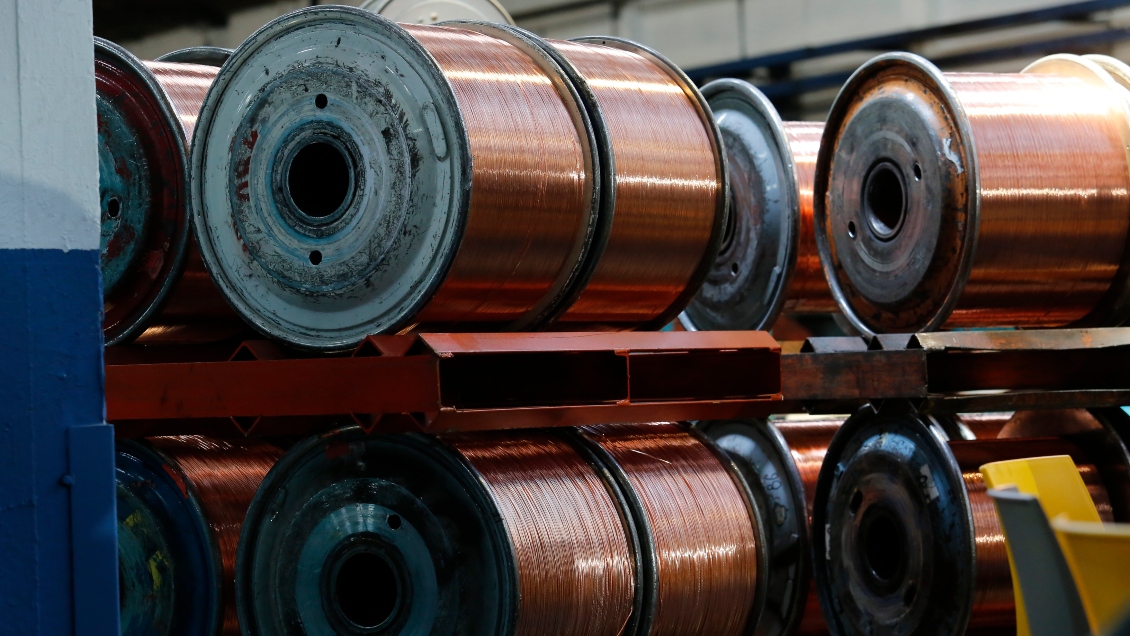 Cobre cerró con alza de 5,86% en la Bolsa de Metales de Londres