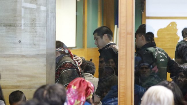 Comuneros condenados por quema de iglesia cumplirán su pena con arresto domiciliario