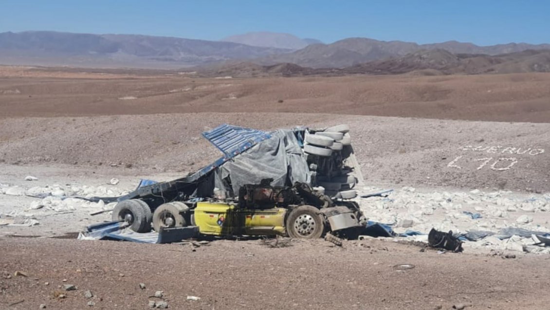 Volcamiento dejó un fallecido en ruta internacional en San Pedro de Atacama