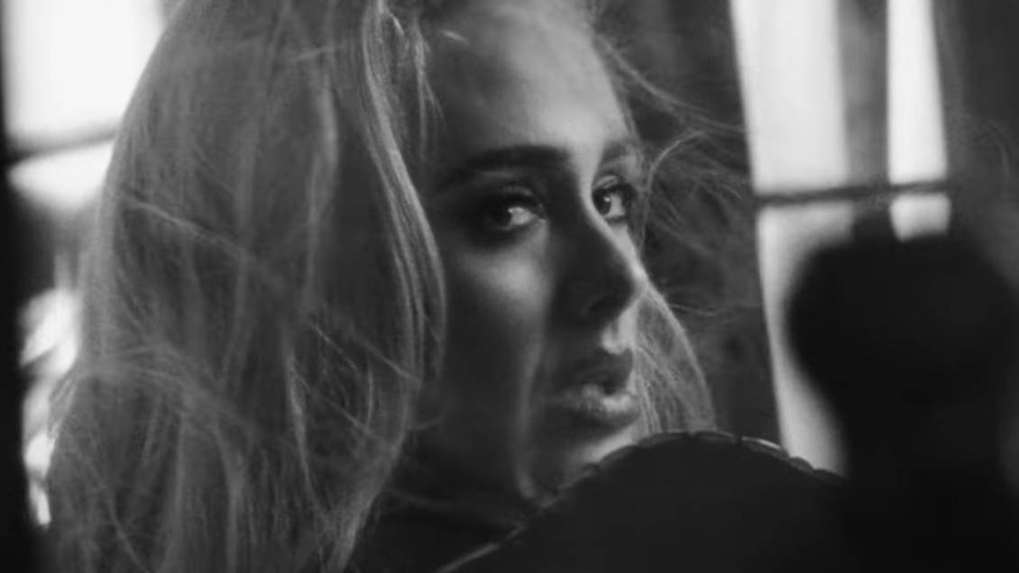 Adele rompe récord de reproducciones en streaming en un día con 